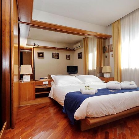 Frattina Family Romantic Superior Suite מראה חיצוני תמונה