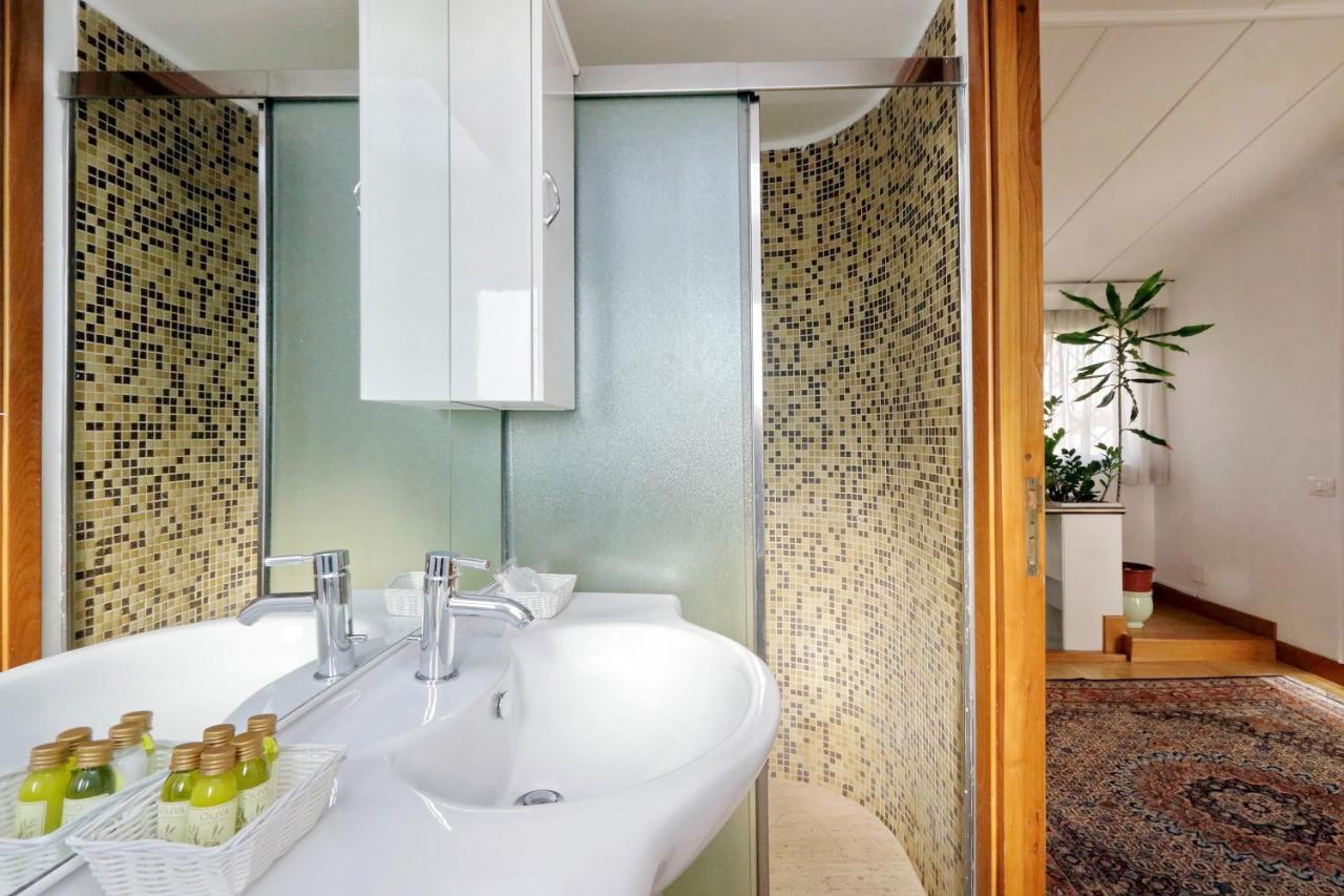 Frattina Family Romantic Superior Suite מראה חיצוני תמונה