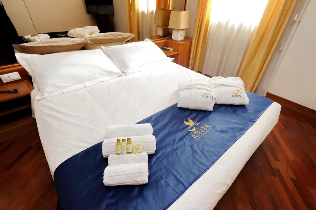 Frattina Family Romantic Superior Suite מראה חיצוני תמונה