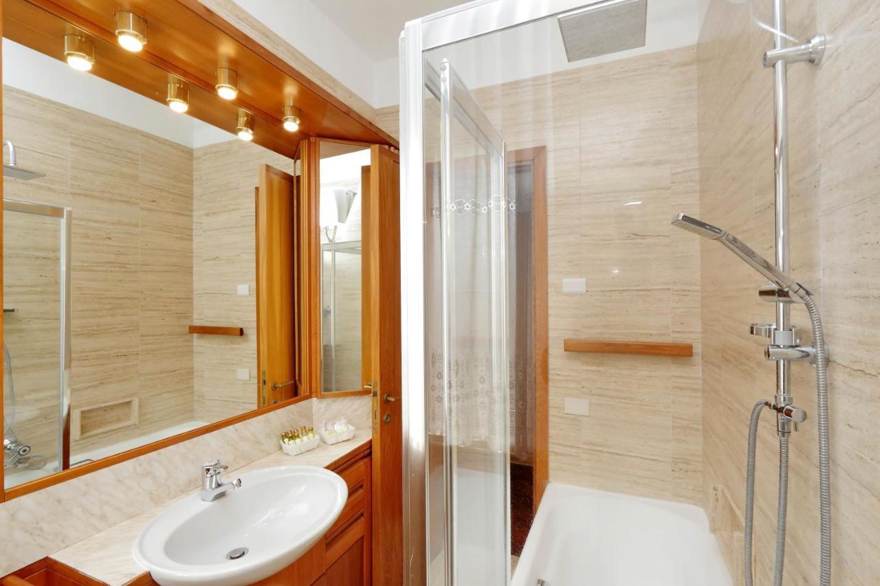 Frattina Family Romantic Superior Suite מראה חיצוני תמונה