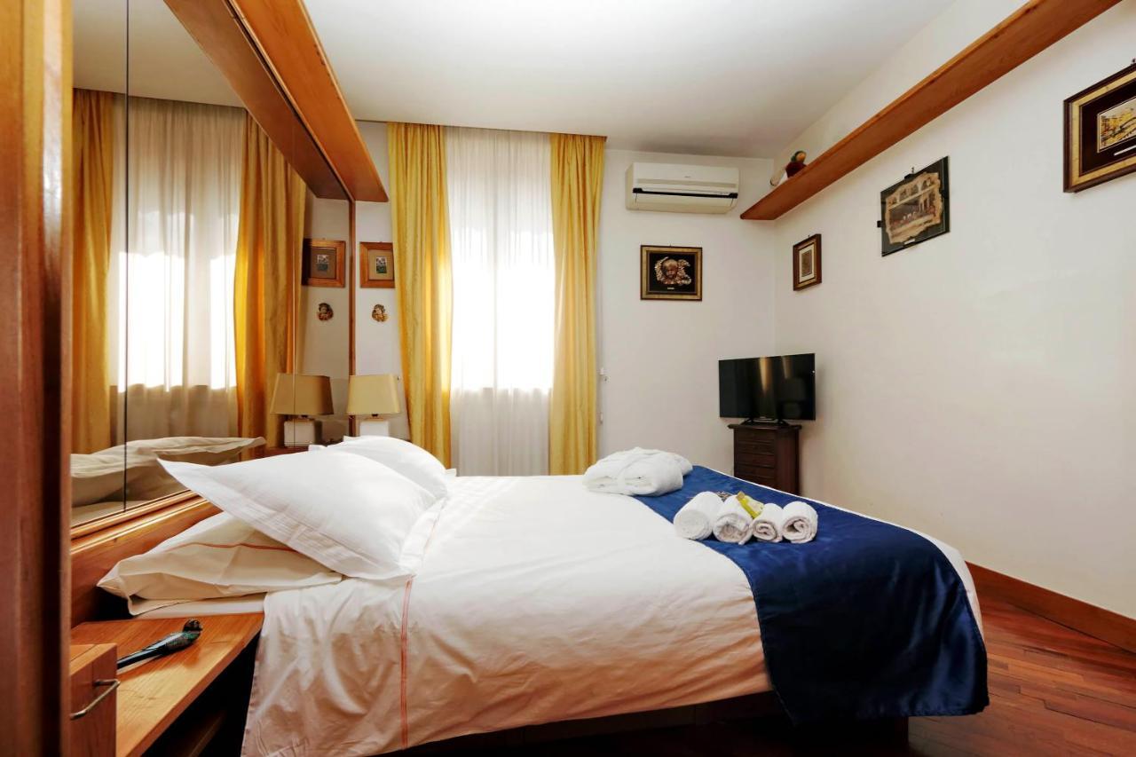 Frattina Family Romantic Superior Suite מראה חיצוני תמונה