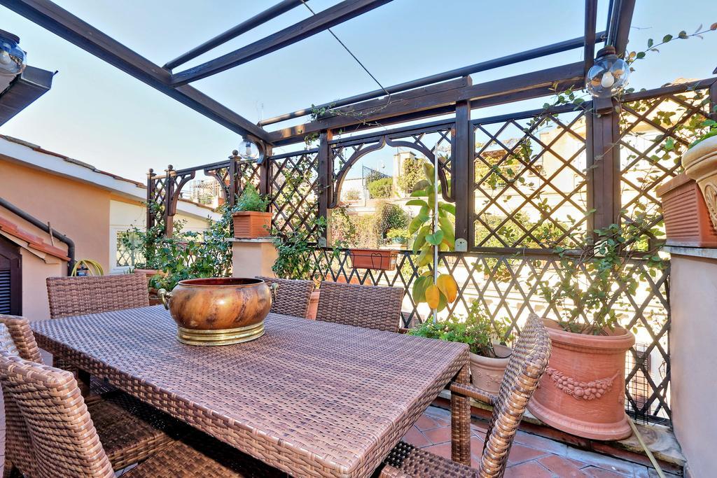 Frattina Family Romantic Superior Suite מראה חיצוני תמונה
