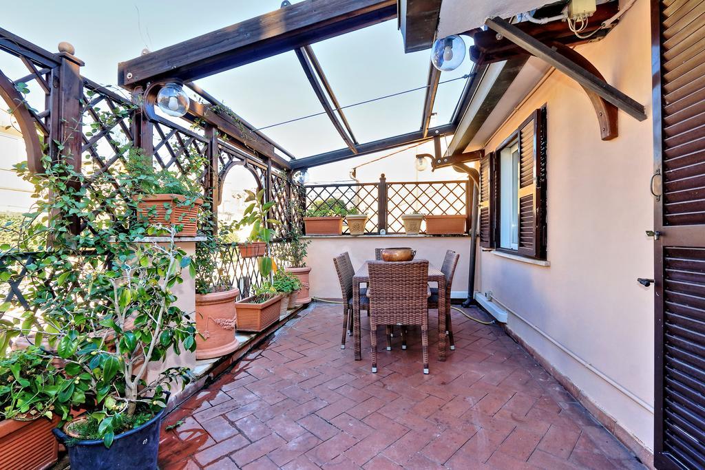 Frattina Family Romantic Superior Suite מראה חיצוני תמונה